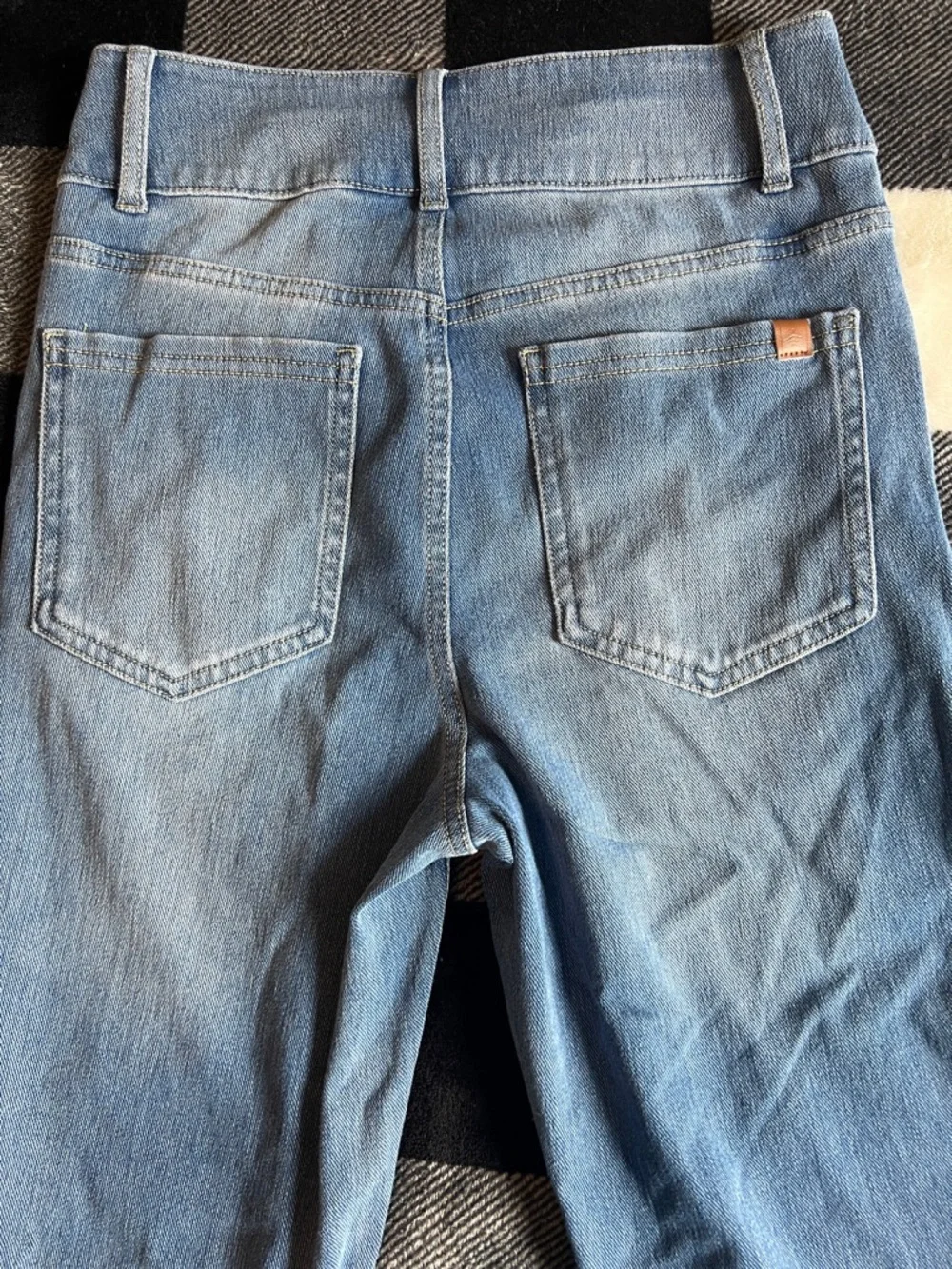 Halara Light Wash Skinny Leg Denim Jeans size XS - Picture 11 of 13